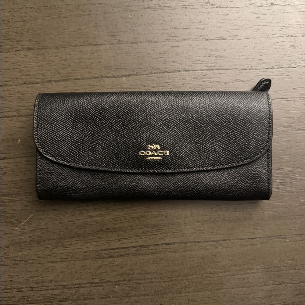 Coach wallet in crossgrain leather